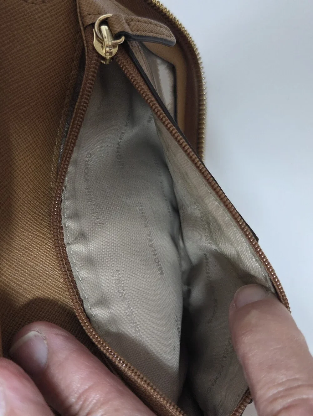 vtg michael kors brown solid leather zip around phone wallet full size classic